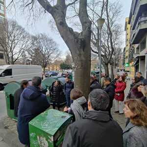 Visita AMB Manco Pamplona contenidors carrer